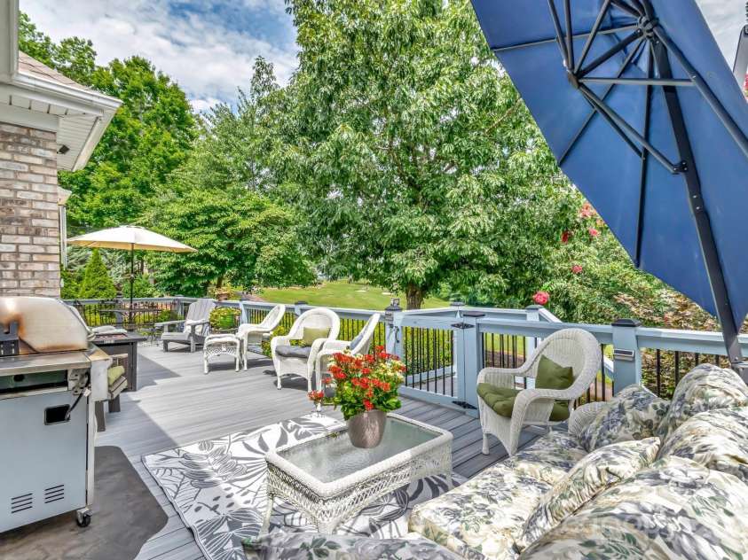 49 Scenic Ridge Drive, Hickory, NC 28601.  MLS# CAR4286788, YatesRealty ID 30531. Tranquil respite