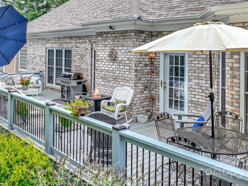 49 Scenic Ridge Drive, Hickory, NC 28601.  MLS# CAR4286788, YatesRealty ID 30531. Trex Deck
