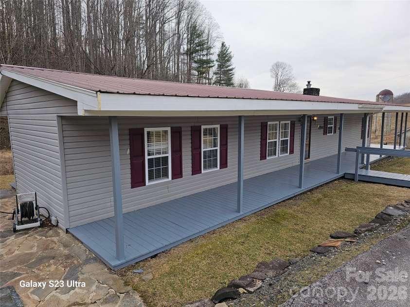 656 Water Street, Bakersville, NC 28705.  MLS# CAR4431229, YatesRealty ID 30531. 
