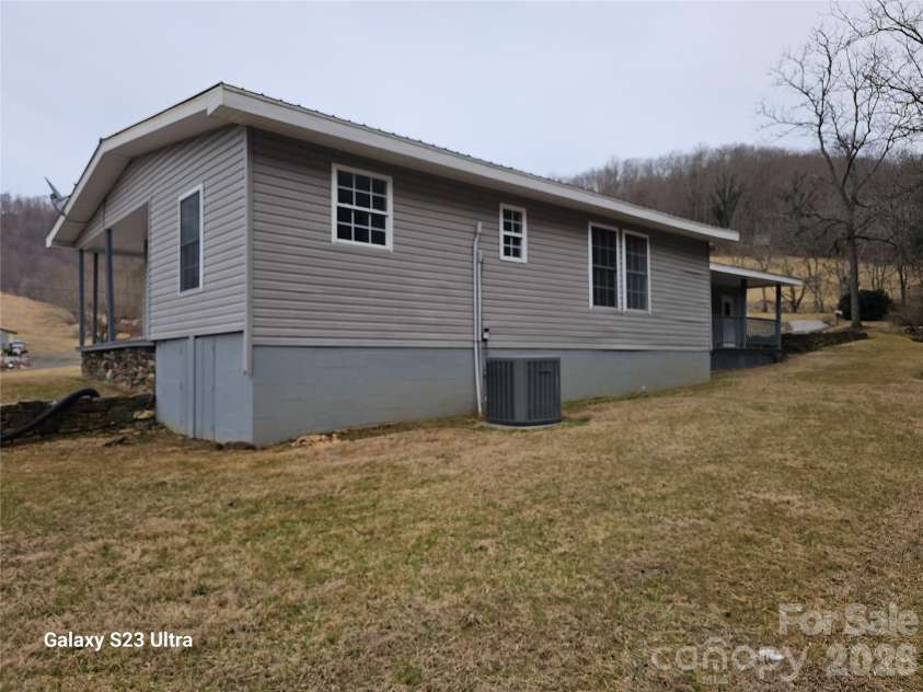 656 Water Street, Bakersville, NC 28705.  MLS# CAR4431229, YatesRealty ID 30531. 
