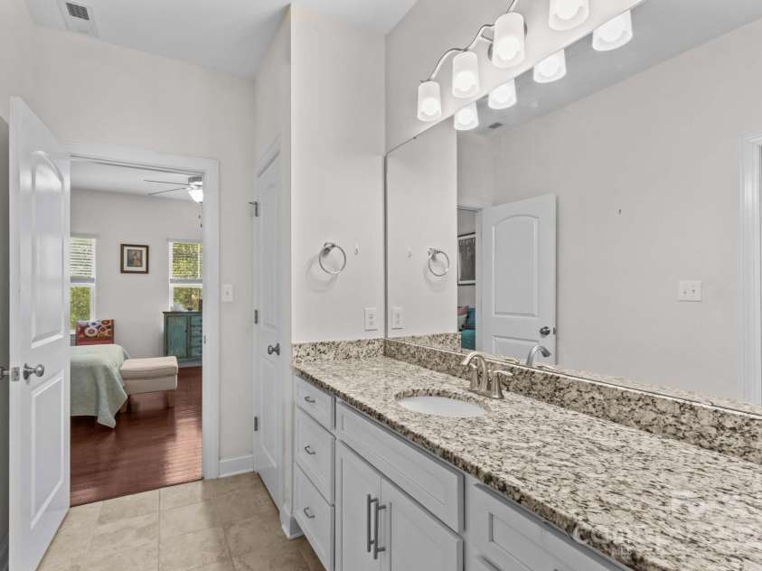 10258 Vanguard Parkway, Huntersville, NC 28078.  MLS# CAR4283731, YatesRealty ID 30534. 
