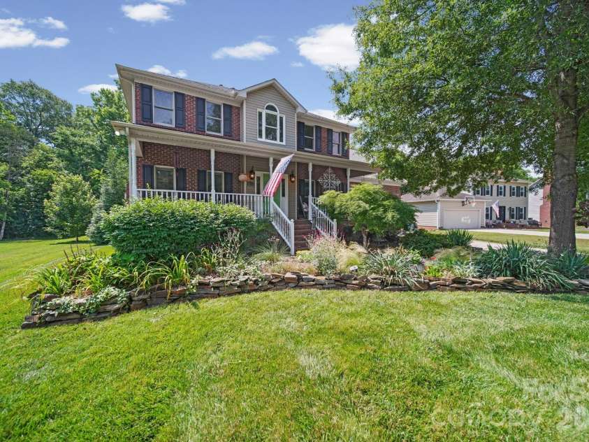 8513 Middleton Circle, Harrisburg, NC 28075.  MLS# CAR4386336, YatesRealty ID 30534. 