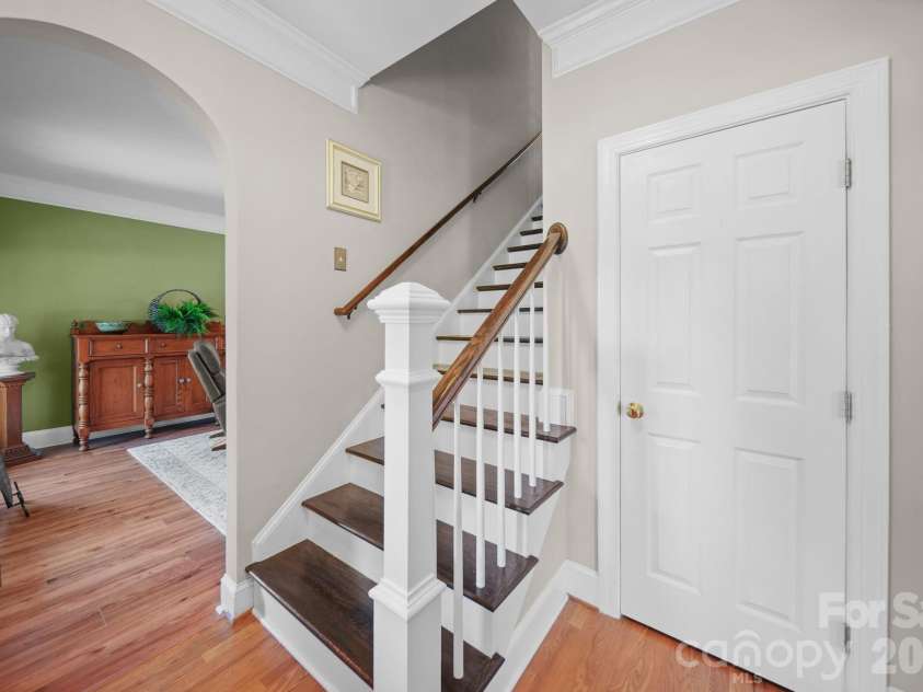 8513 Middleton Circle, Harrisburg, NC 28075.  MLS# CAR4386336, YatesRealty ID 30534. 