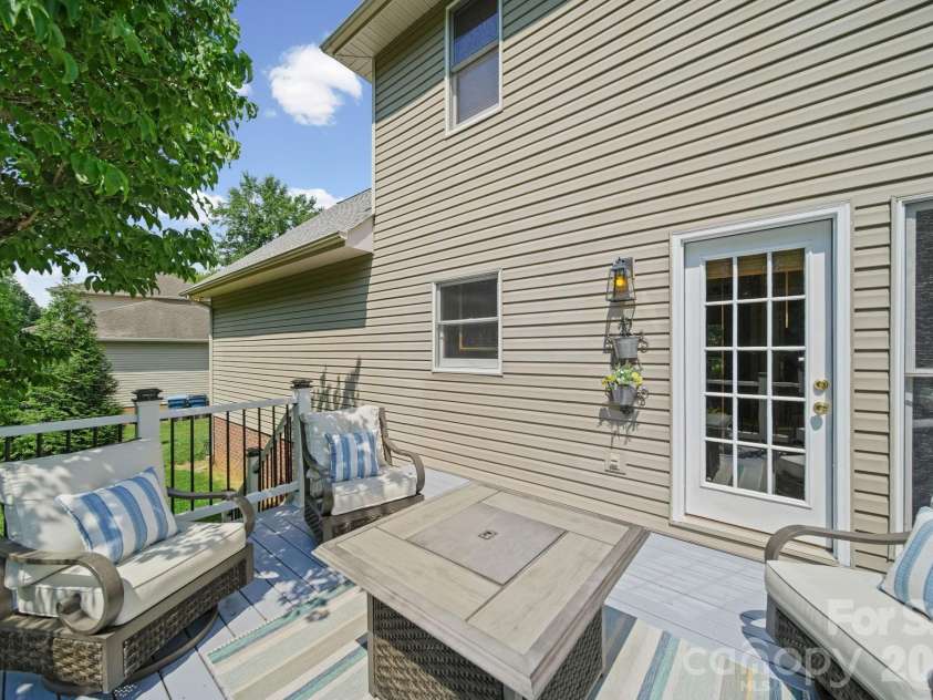 8513 Middleton Circle, Harrisburg, NC 28075.  MLS# CAR4386336, YatesRealty ID 30534. 