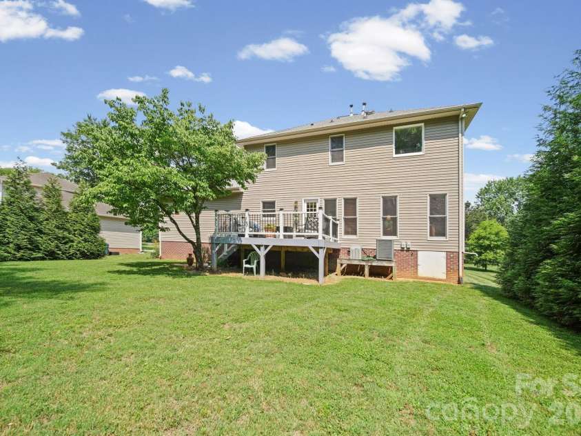 8513 Middleton Circle, Harrisburg, NC 28075.  MLS# CAR4386336, YatesRealty ID 30534. 
