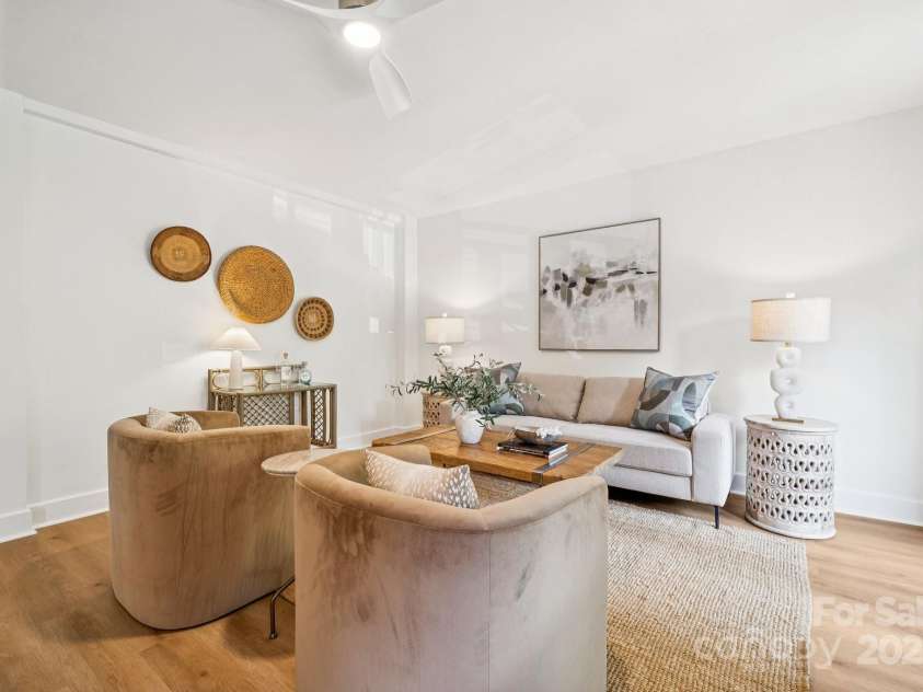 2421 Vail Avenue, Charlotte, NC 28207.  MLS# CAR4287766, YatesRealty ID 30535. 