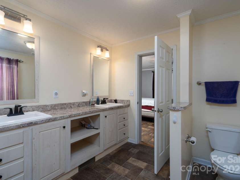 131 Brown Farms Drive, Cleveland, NC 27013.  MLS# CAR4278638, YatesRealty ID 30536. 