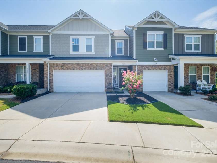 5027 American Bittern Lane, Charlotte, NC 28214.  MLS# CAR4283544, YatesRealty ID 30538. 