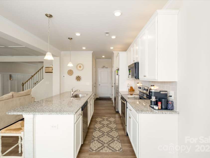 5027 American Bittern Lane, Charlotte, NC 28214.  MLS# CAR4283544, YatesRealty ID 30538. 