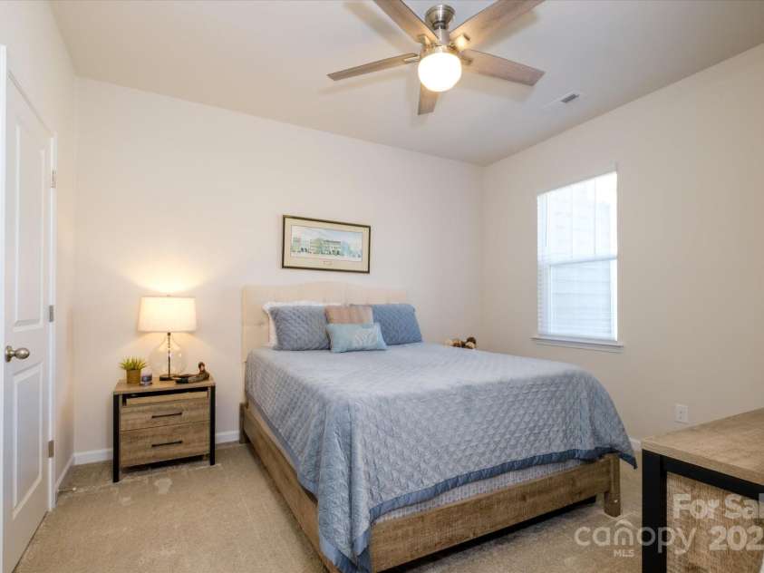 5027 American Bittern Lane, Charlotte, NC 28214.  MLS# CAR4283544, YatesRealty ID 30538. 