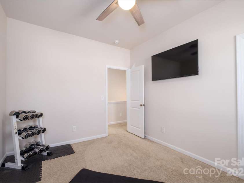 5027 American Bittern Lane, Charlotte, NC 28214.  MLS# CAR4283544, YatesRealty ID 30538. 