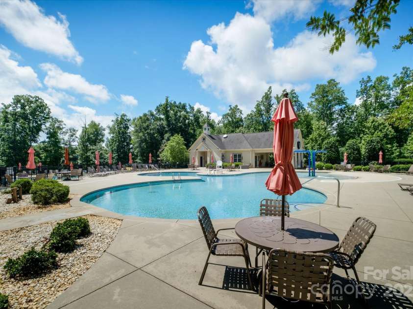 5027 American Bittern Lane, Charlotte, NC 28214.  MLS# CAR4283544, YatesRealty ID 30538. 