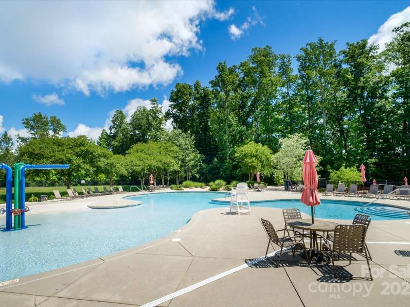 5027 American Bittern Lane, Charlotte, NC 28214.  MLS# CAR4283544, YatesRealty ID 30538. 