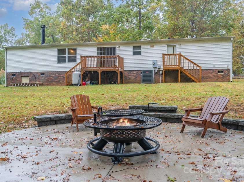 173 Deer Valley Drive, Cleveland, NC 27013.  MLS# CAR4316158, YatesRealty ID 3054. 