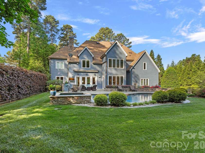 104 Maddaket Loop, Mooresville, NC 28117.  MLS# CAR4373825, YatesRealty ID 30540. Beautifully Landscaped