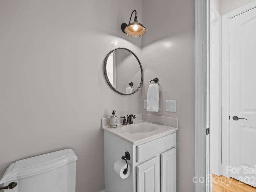 172 Birchbark Drive, Mills River, NC 28759.  MLS# CAR4282510, YatesRealty ID 30540. 