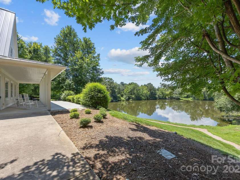 172 Birchbark Drive, Mills River, NC 28759.  MLS# CAR4282510, YatesRealty ID 30540. 