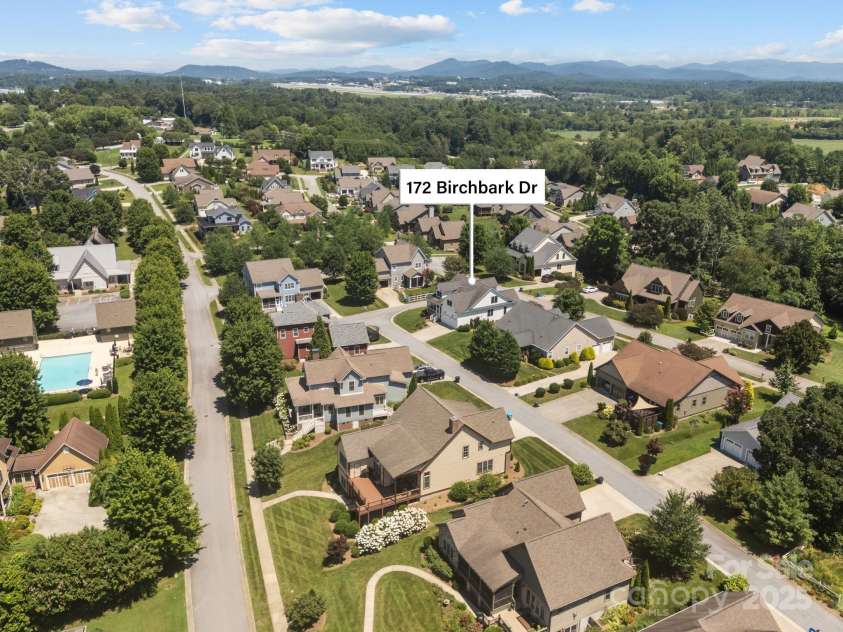 172 Birchbark Drive, Mills River, NC 28759.  MLS# CAR4282510, YatesRealty ID 30540. 