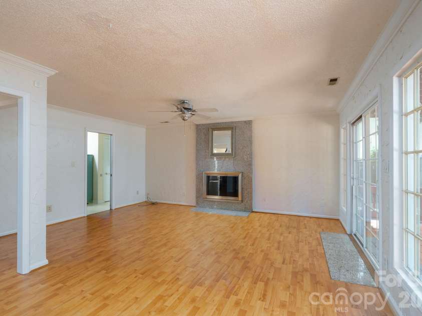 11220 Shandon Way Lane, Charlotte, NC 28262.  MLS# CAR4391284, YatesRealty ID 30541. 