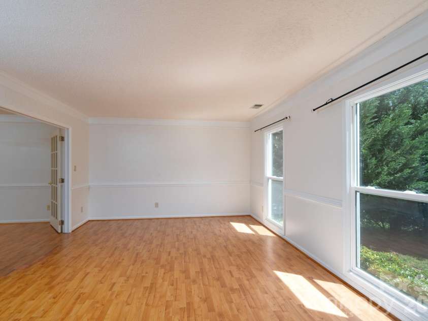 11220 Shandon Way Lane, Charlotte, NC 28262.  MLS# CAR4391284, YatesRealty ID 30541. 