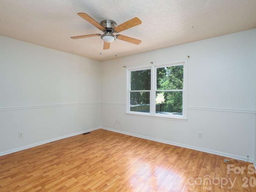 11220 Shandon Way Lane, Charlotte, NC 28262.  MLS# CAR4391284, YatesRealty ID 30541. 