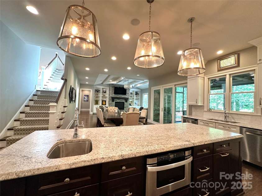 7816 Clovervale Drive, Waxhaw, NC 28173.  MLS# CAR4280894, YatesRealty ID 30541. 