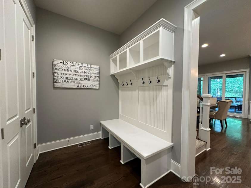 7816 Clovervale Drive, Waxhaw, NC 28173.  MLS# CAR4280894, YatesRealty ID 30541. 