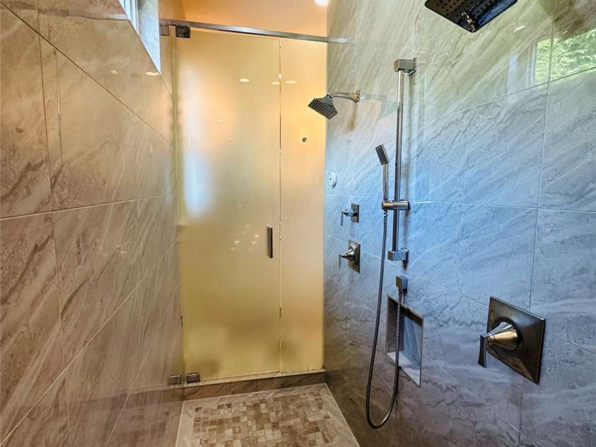 7816 Clovervale Drive, Waxhaw, NC 28173.  MLS# CAR4280894, YatesRealty ID 30541. 