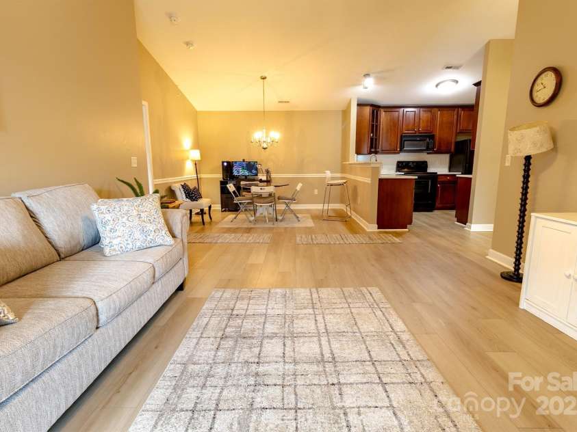 11867 Ridgeway Park Drive, Charlotte, NC 28277.  MLS# CAR4263021, YatesRealty ID 30542. 