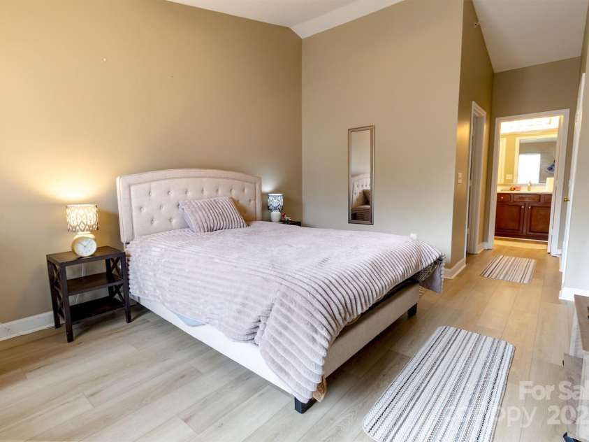 11867 Ridgeway Park Drive, Charlotte, NC 28277.  MLS# CAR4263021, YatesRealty ID 30542. 