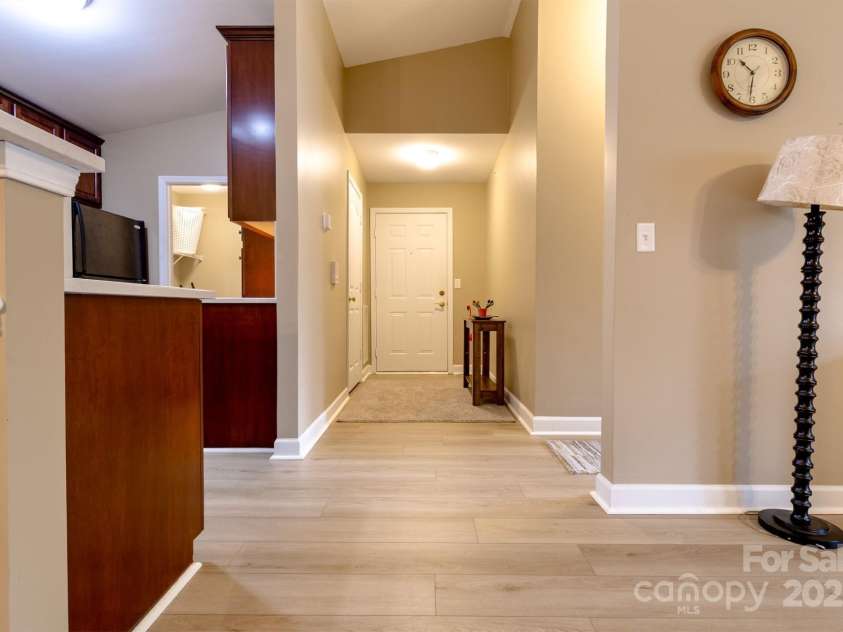 11867 Ridgeway Park Drive, Charlotte, NC 28277.  MLS# CAR4263021, YatesRealty ID 30542. 