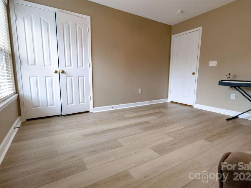 11867 Ridgeway Park Drive, Charlotte, NC 28277.  MLS# CAR4263021, YatesRealty ID 30542. 