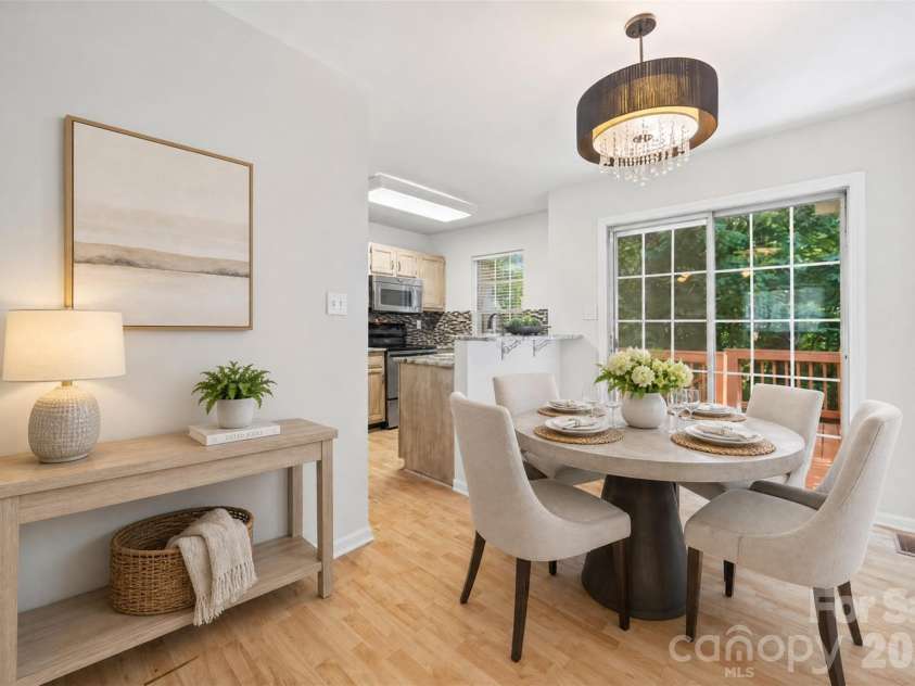 8117 Circle Tree Lane, Charlotte, NC 28277.  MLS# CAR4383359, YatesRealty ID 30542. Dining room (virtually Staged)