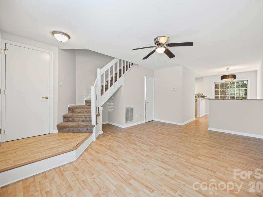 8117 Circle Tree Lane, Charlotte, NC 28277.  MLS# CAR4383359, YatesRealty ID 30542. Living area