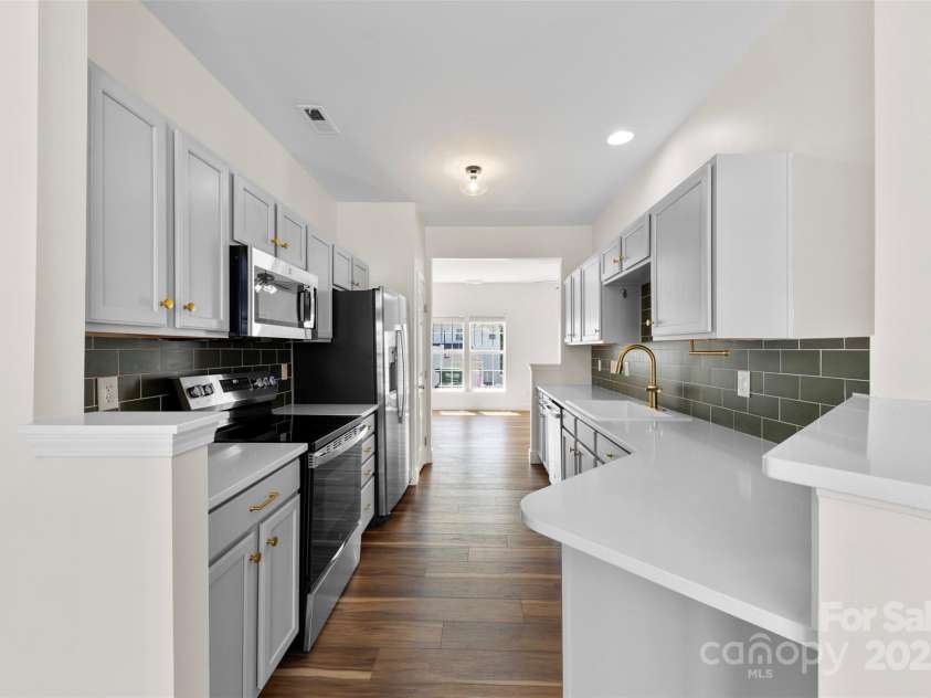 5000 Riverbed Lane, Cramerton, NC 28032.  MLS# CAR4285142, YatesRealty ID 30543. 