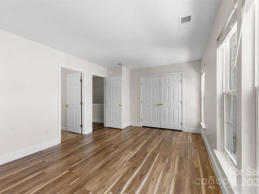 5000 Riverbed Lane, Cramerton, NC 28032.  MLS# CAR4285142, YatesRealty ID 30543. 