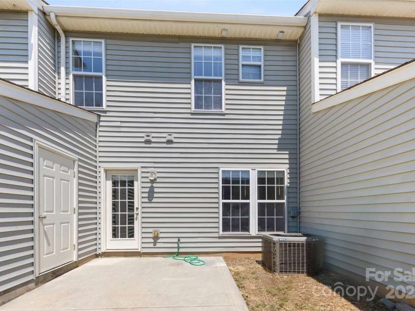 5000 Riverbed Lane, Cramerton, NC 28032.  MLS# CAR4285142, YatesRealty ID 30543. 