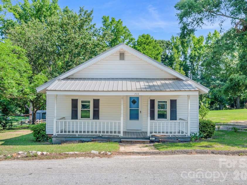 208 Church Street, Jefferson, SC 29718.  MLS# CAR4393345, YatesRealty ID 30544. 