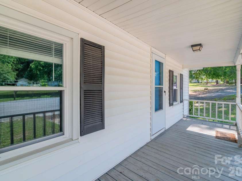 208 Church Street, Jefferson, SC 29718.  MLS# CAR4393345, YatesRealty ID 30544. 