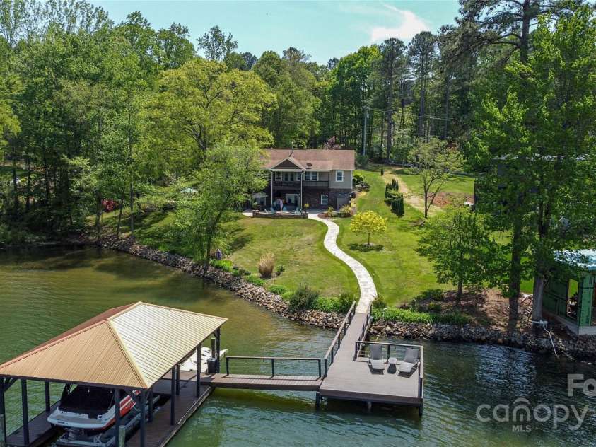 7144 Lynbrook Creek Road, Denver, NC 28037.  MLS# CAR4279816, YatesRealty ID 30544. 