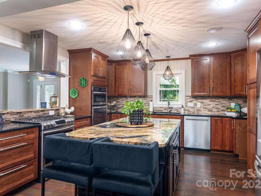 7144 Lynbrook Creek Road, Denver, NC 28037.  MLS# CAR4279816, YatesRealty ID 30544. Kitchen