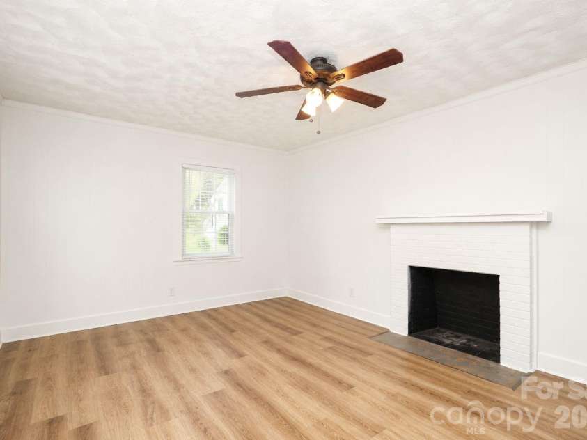 1324 Mason Street, Lancaster, SC 29720.  MLS# CAR4379108, YatesRealty ID 30545. 