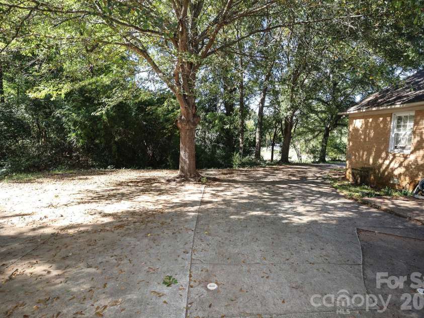 1324 Mason Street, Lancaster, SC 29720.  MLS# CAR4379108, YatesRealty ID 30545. 