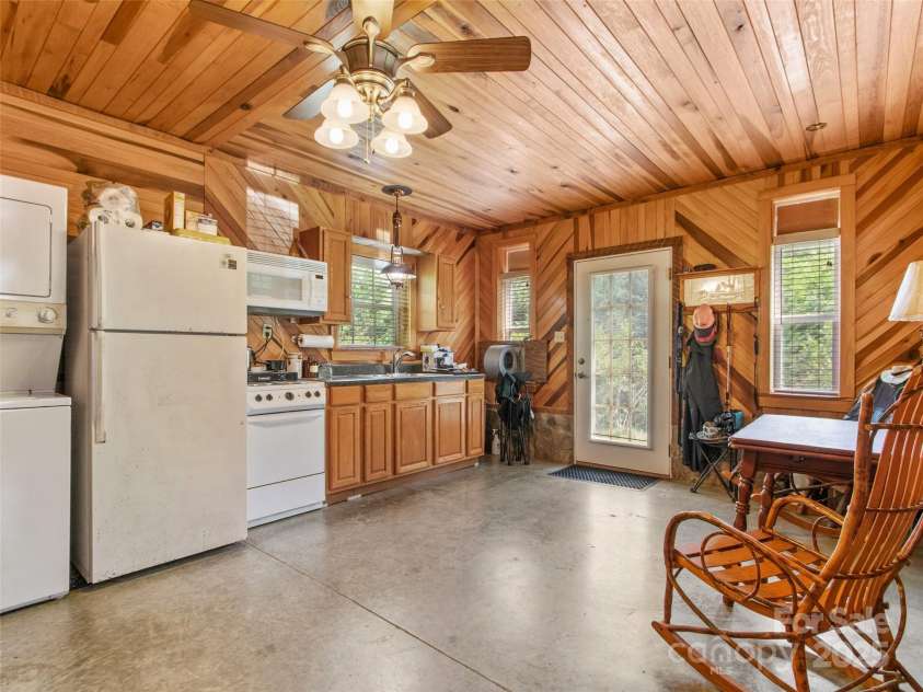 1222 Lotties Creek Road, Burnsville, NC 28714.  MLS# CAR4282911, YatesRealty ID 30546. 