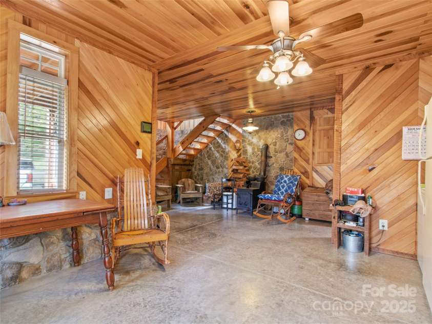 1222 Lotties Creek Road, Burnsville, NC 28714.  MLS# CAR4282911, YatesRealty ID 30546. 