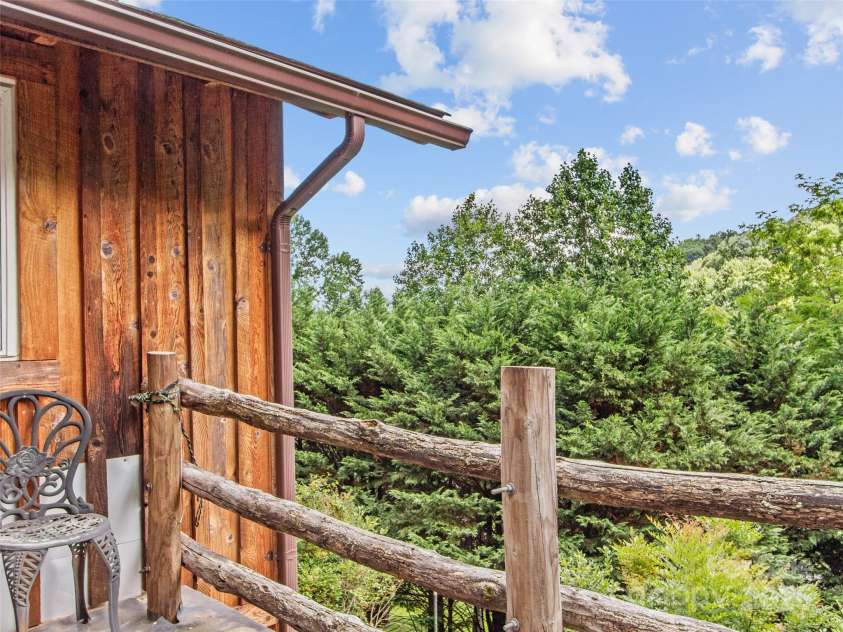 1222 Lotties Creek Road, Burnsville, NC 28714.  MLS# CAR4282911, YatesRealty ID 30546. 