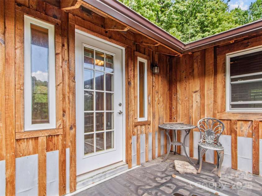 1222 Lotties Creek Road, Burnsville, NC 28714.  MLS# CAR4282911, YatesRealty ID 30546. 