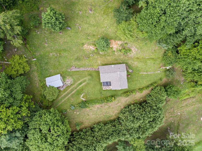 1222 Lotties Creek Road, Burnsville, NC 28714.  MLS# CAR4282911, YatesRealty ID 30546. 