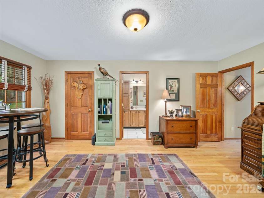 210 Shepard Way, Burnsville, NC 28714.  MLS# CAR4382583, YatesRealty ID 30546. 