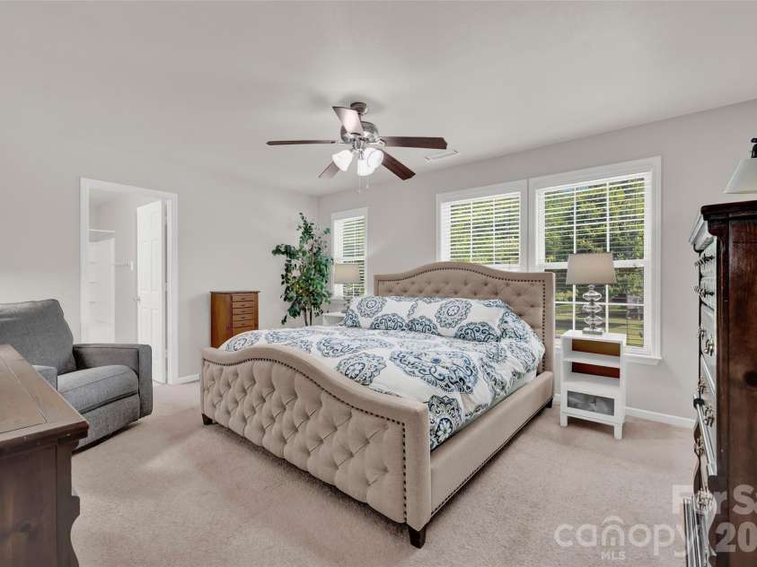 211 Wolf Creek Lane, Statesville, NC 28625.  MLS# CAR4387990, YatesRealty ID 30549. 